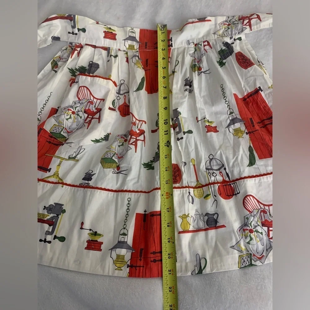 Vintage Handmade Half Apron Mid-Century Novelty Kitchen & Country Store Print
